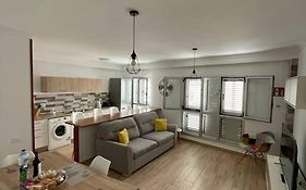 Precioso Apartamento En Residencial Con Piscina Cerca De La Playa